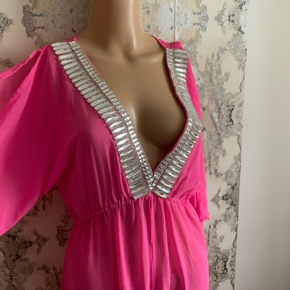 BEAUTIFUL RHINESTONE HOT PINK BEACH COVER UP - Picture 4 of 4